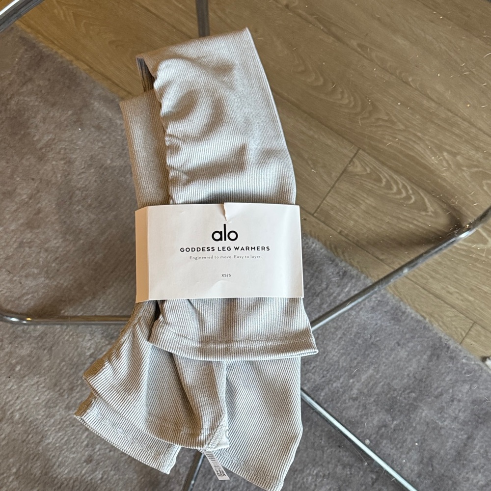 ALO Yoga Goddess Leg Warmers